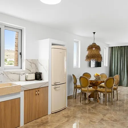 Le Palme Rhodes شاراكي